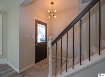 Church Street, Vine Grove, Kentucky 40175, ,3 BathroomsBathrooms,For Sale,Church Street,HK24004283