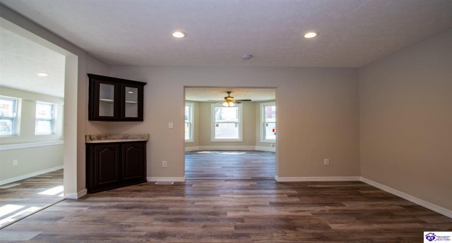 Church Street, Vine Grove, Kentucky 40175, ,3 BathroomsBathrooms,For Sale,Church Street,HK24004283