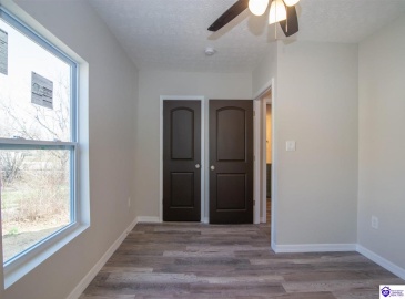 Church Street, Vine Grove, Kentucky 40175, ,3 BathroomsBathrooms,For Sale,Church Street,HK24004283