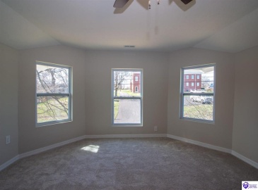 Church Street, Vine Grove, Kentucky 40175, ,3 BathroomsBathrooms,For Sale,Church Street,HK24004283