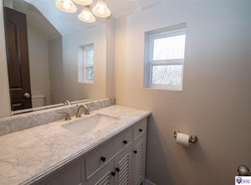 Church Street, Vine Grove, Kentucky 40175, ,3 BathroomsBathrooms,For Sale,Church Street,HK24004283