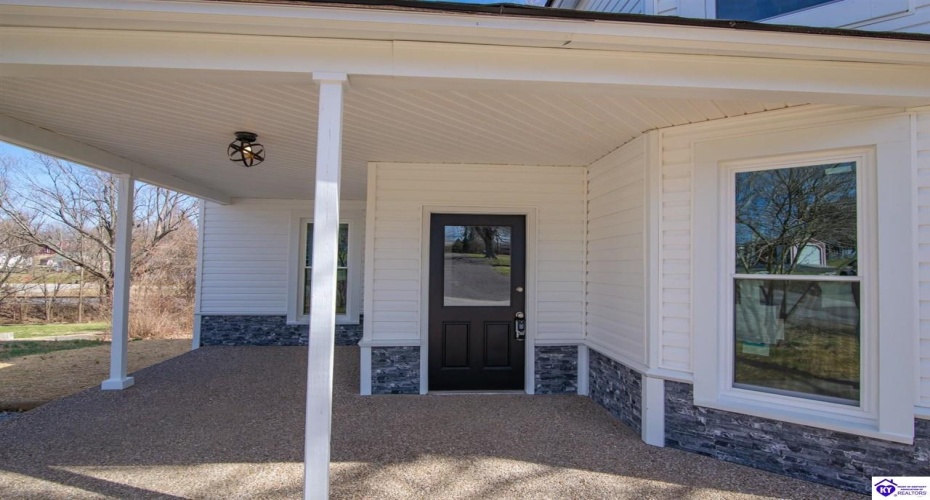 Church Street, Vine Grove, Kentucky 40175, ,3 BathroomsBathrooms,For Sale,Church Street,HK24004283