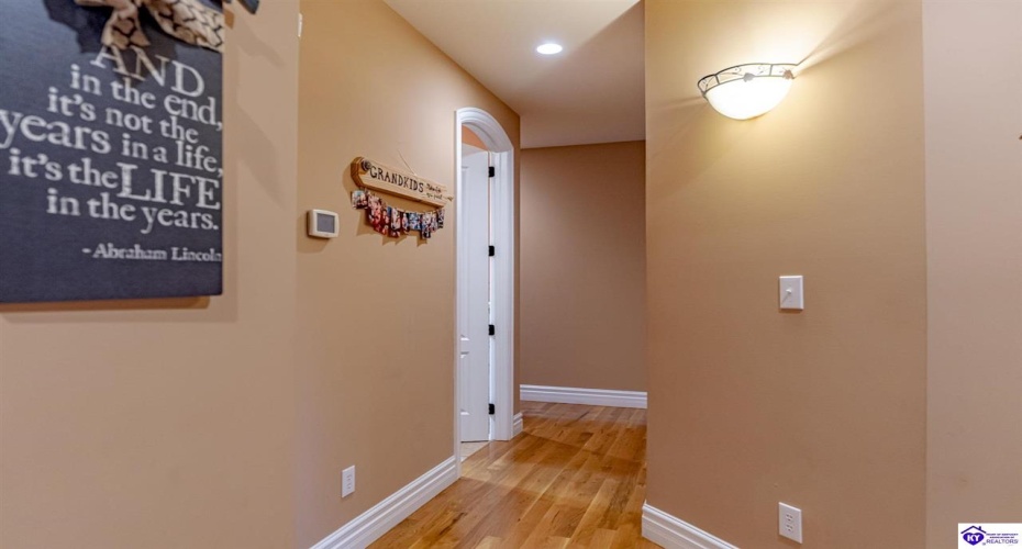 Highway 79, Brandenburg, Kentucky 40108, ,3 BathroomsBathrooms,For Sale,Highway 79,HK24004284