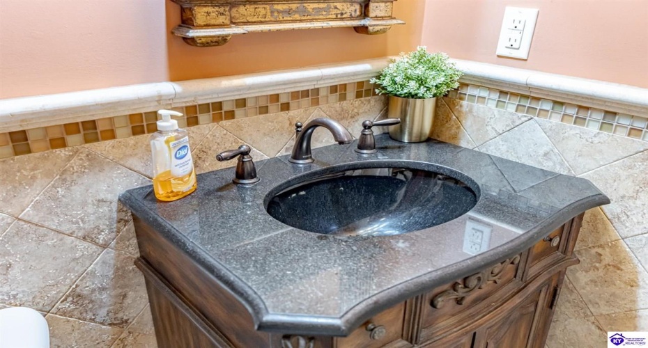 Highway 79, Brandenburg, Kentucky 40108, ,3 BathroomsBathrooms,For Sale,Highway 79,HK24004284