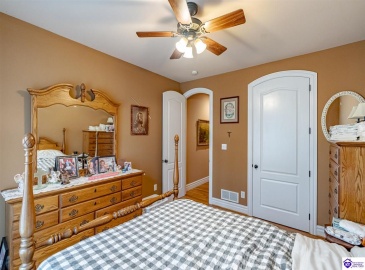 Highway 79, Brandenburg, Kentucky 40108, ,3 BathroomsBathrooms,For Sale,Highway 79,HK24004284