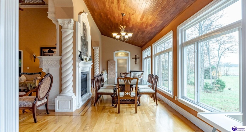 Highway 79, Brandenburg, Kentucky 40108, ,3 BathroomsBathrooms,For Sale,Highway 79,HK24004284