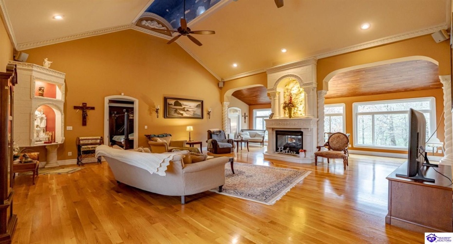 Highway 79, Brandenburg, Kentucky 40108, ,3 BathroomsBathrooms,For Sale,Highway 79,HK24004284