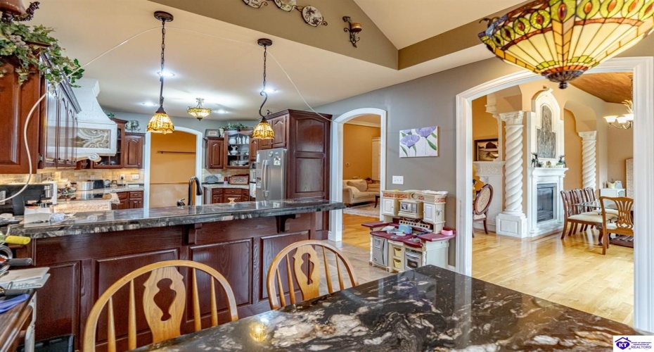 Highway 79, Brandenburg, Kentucky 40108, ,3 BathroomsBathrooms,For Sale,Highway 79,HK24004284