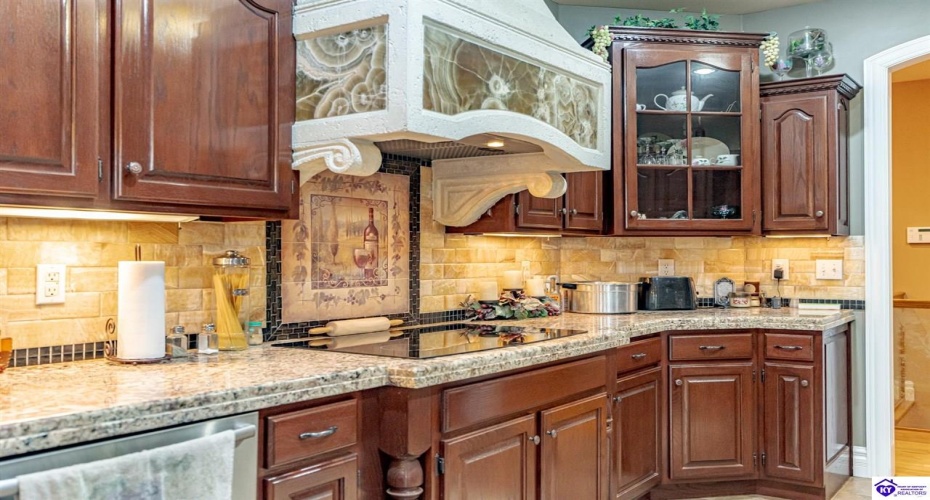 Highway 79, Brandenburg, Kentucky 40108, ,3 BathroomsBathrooms,For Sale,Highway 79,HK24004284