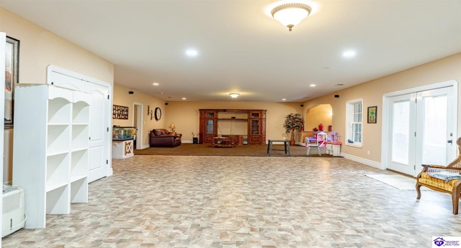 Highway 79, Brandenburg, Kentucky 40108, ,3 BathroomsBathrooms,For Sale,Highway 79,HK24004284