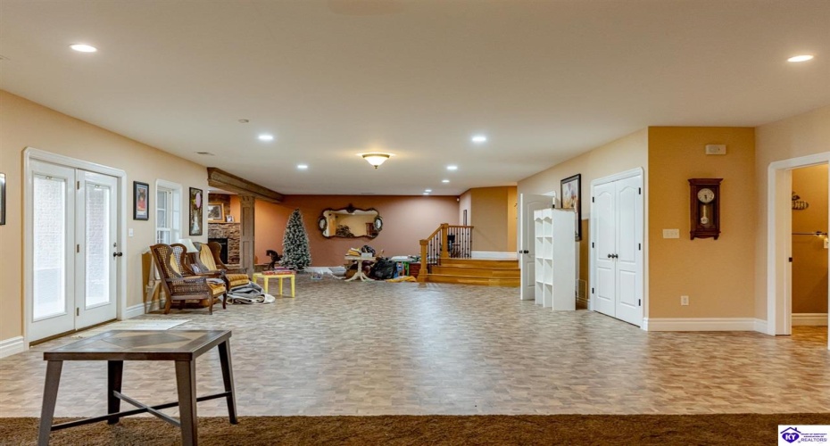 Highway 79, Brandenburg, Kentucky 40108, ,3 BathroomsBathrooms,For Sale,Highway 79,HK24004284