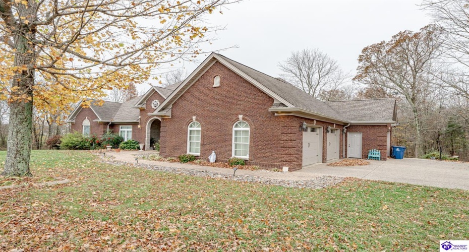 Highway 79, Brandenburg, Kentucky 40108, ,3 BathroomsBathrooms,For Sale,Highway 79,HK24004284