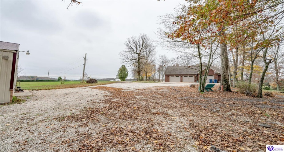 Highway 79, Brandenburg, Kentucky 40108, ,3 BathroomsBathrooms,For Sale,Highway 79,HK24004284