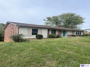 Commanche Drive, Elizabethtown, Kentucky 42701, ,3 BathroomsBathrooms,For Sale,Commanche Drive,HK24003913