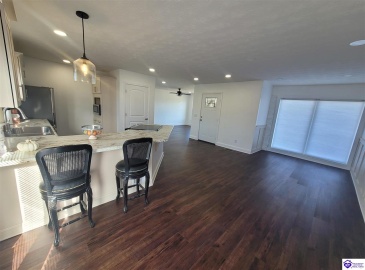 New Jackson Highway, Magnolia, Kentucky 42757, ,2 BathroomsBathrooms,For Sale,New Jackson Highway,HK24004287