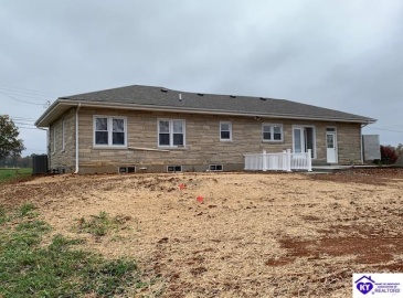 New Jackson Highway, Magnolia, Kentucky 42757, ,2 BathroomsBathrooms,For Sale,New Jackson Highway,HK24004287