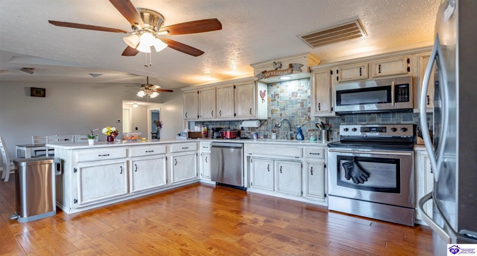 McCrary Road, Guston, Kentucky 40142, ,2 BathroomsBathrooms,For Sale,McCrary Road,HK24004288