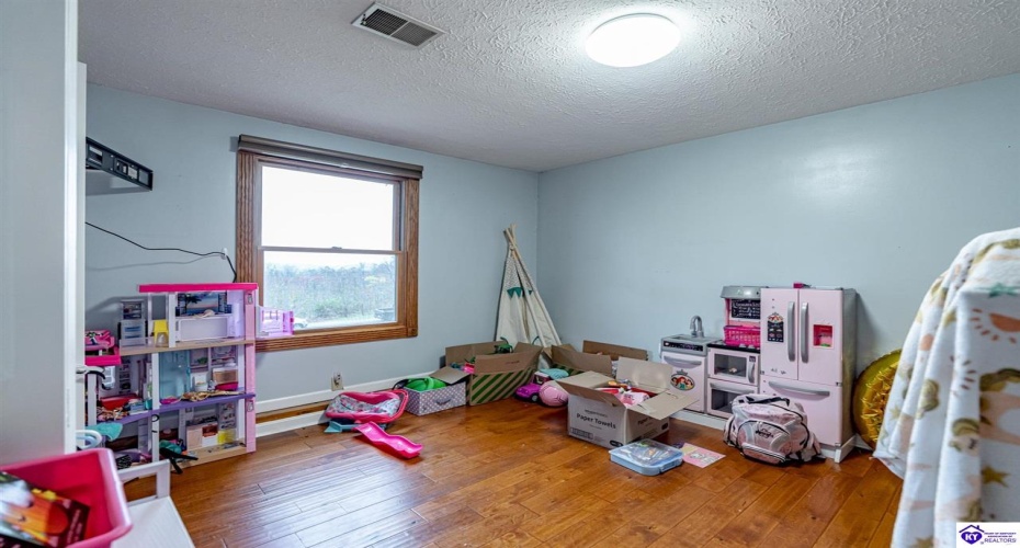 McCrary Road, Guston, Kentucky 40142, ,2 BathroomsBathrooms,For Sale,McCrary Road,HK24004288