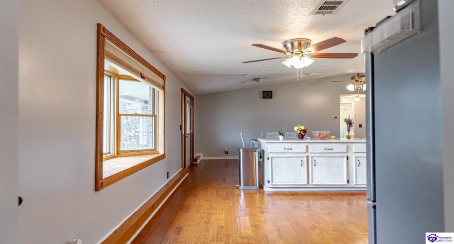 McCrary Road, Guston, Kentucky 40142, ,2 BathroomsBathrooms,For Sale,McCrary Road,HK24004288