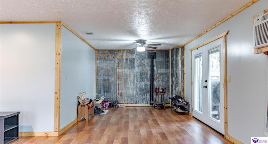 McCrary Road, Guston, Kentucky 40142, ,2 BathroomsBathrooms,For Sale,McCrary Road,HK24004288