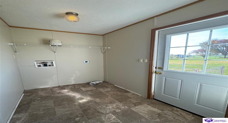 Shale Lane, Rineyville, Kentucky 40161, ,2 BathroomsBathrooms,For Sale,Shale Lane,HK24004289