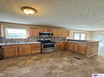 Shale Lane, Rineyville, Kentucky 40161, ,2 BathroomsBathrooms,For Sale,Shale Lane,HK24004289