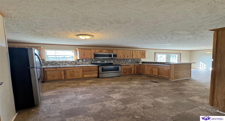 Shale Lane, Rineyville, Kentucky 40161, ,2 BathroomsBathrooms,For Sale,Shale Lane,HK24004289