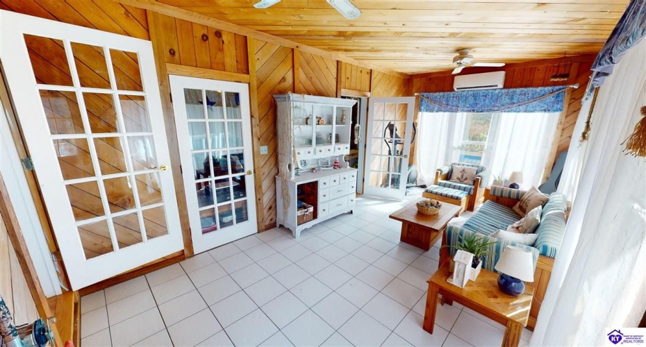 Otter Creek Road, Vine Grove, Kentucky 40175, ,3 BathroomsBathrooms,For Sale,Otter Creek Road,HK24004291