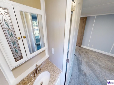 Teresa Road, Elizabethtown, Kentucky 42701, ,2 BathroomsBathrooms,For Sale,Teresa Road,HK24004293