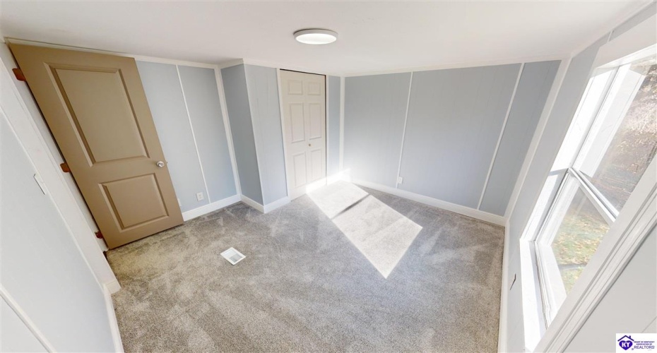 Teresa Road, Elizabethtown, Kentucky 42701, ,2 BathroomsBathrooms,For Sale,Teresa Road,HK24004293