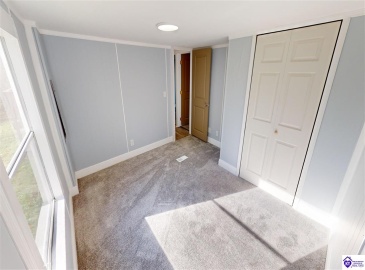 Teresa Road, Elizabethtown, Kentucky 42701, ,2 BathroomsBathrooms,For Sale,Teresa Road,HK24004293