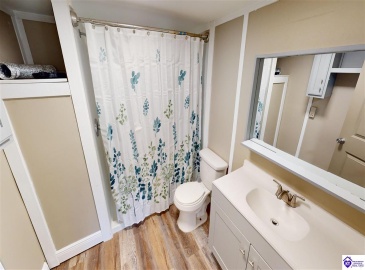 Teresa Road, Elizabethtown, Kentucky 42701, ,2 BathroomsBathrooms,For Sale,Teresa Road,HK24004293