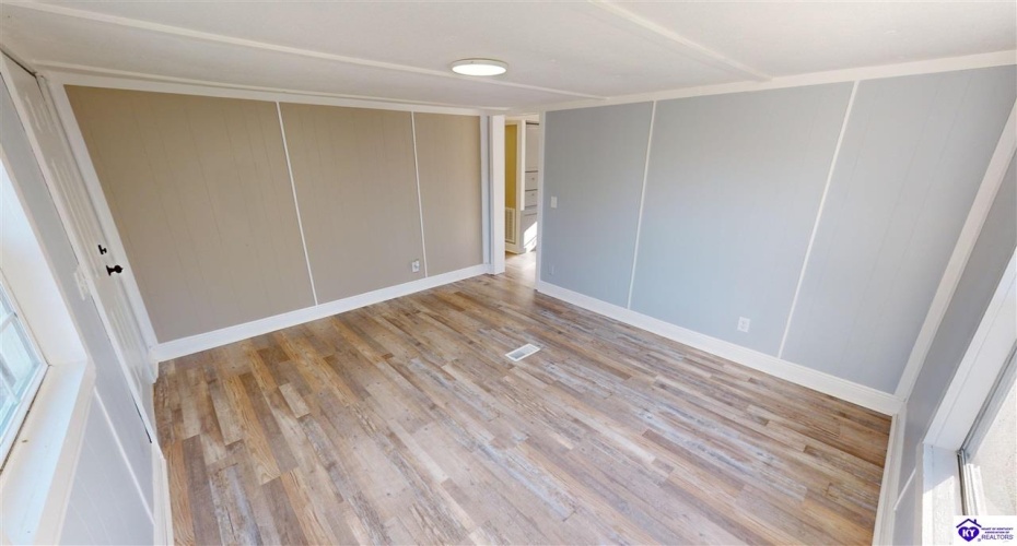 Teresa Road, Elizabethtown, Kentucky 42701, ,2 BathroomsBathrooms,For Sale,Teresa Road,HK24004293