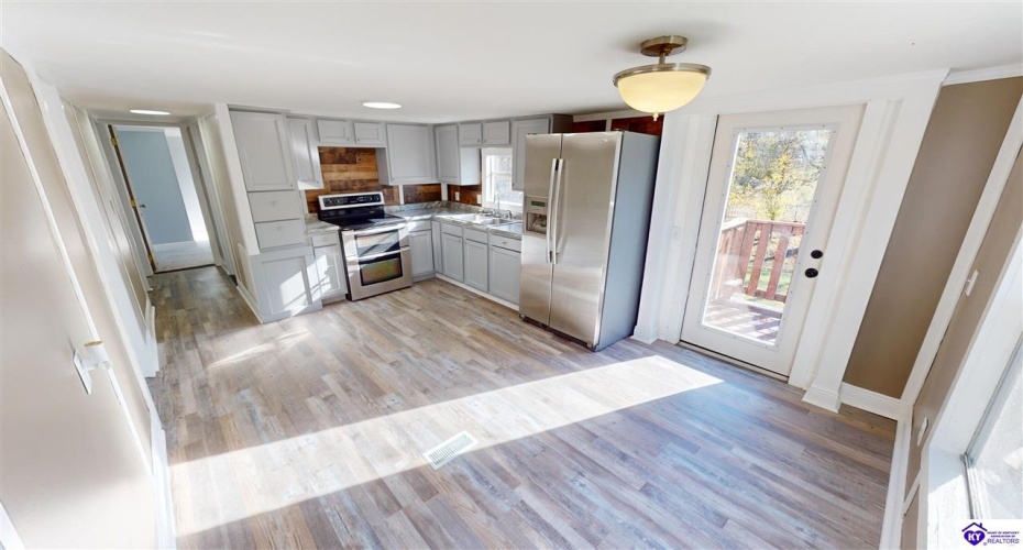 Teresa Road, Elizabethtown, Kentucky 42701, ,2 BathroomsBathrooms,For Sale,Teresa Road,HK24004293