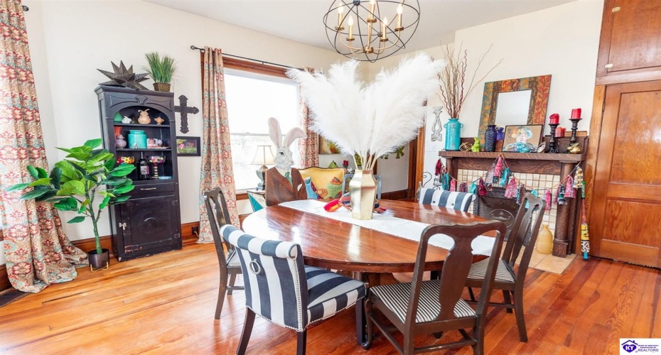 Beech Street, Glendale, Kentucky 42740, ,2 BathroomsBathrooms,For Sale,Beech Street,HK24004294