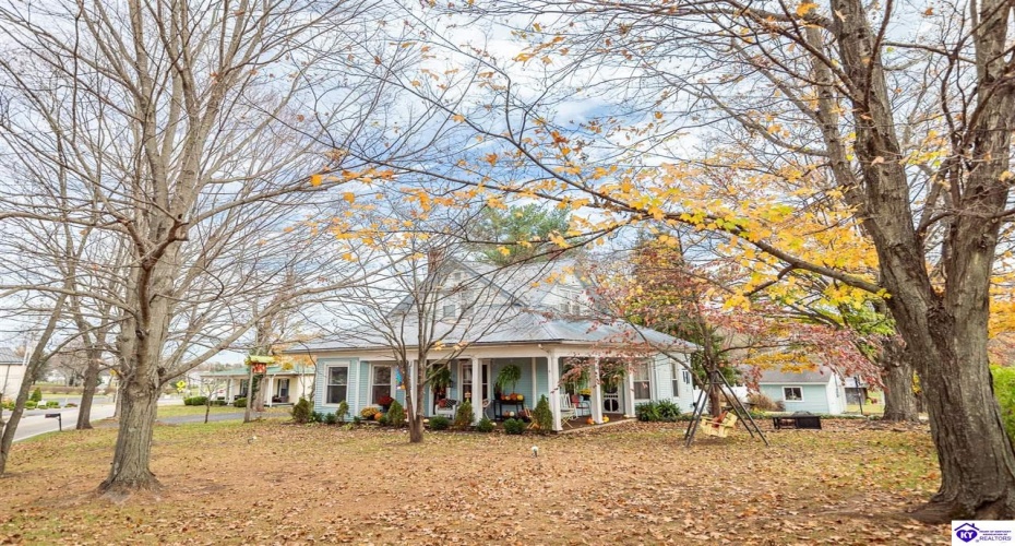 Beech Street, Glendale, Kentucky 42740, ,2 BathroomsBathrooms,For Sale,Beech Street,HK24004294