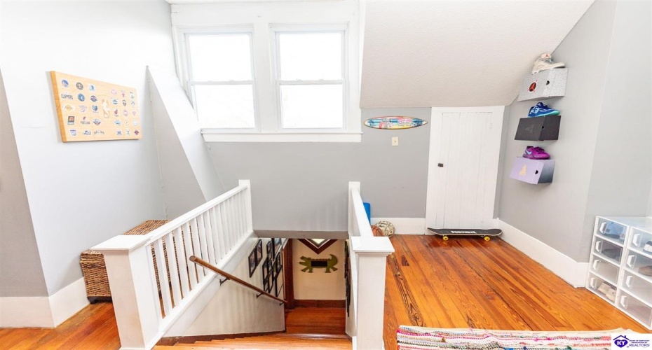 Beech Street, Glendale, Kentucky 42740, ,2 BathroomsBathrooms,For Sale,Beech Street,HK24004294