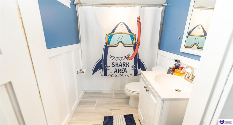 Beech Street, Glendale, Kentucky 42740, ,2 BathroomsBathrooms,For Sale,Beech Street,HK24004294