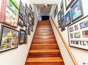 Beech Street, Glendale, Kentucky 42740, ,2 BathroomsBathrooms,For Sale,Beech Street,HK24004294