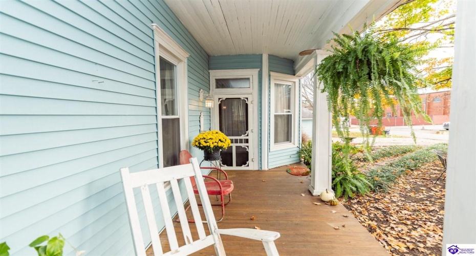 Beech Street, Glendale, Kentucky 42740, ,2 BathroomsBathrooms,For Sale,Beech Street,HK24004294