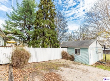 Beech Street, Glendale, Kentucky 42740, ,2 BathroomsBathrooms,For Sale,Beech Street,HK24004294