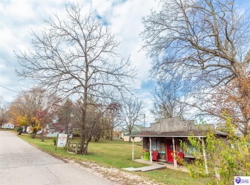 Beech Street, Glendale, Kentucky 42740, ,2 BathroomsBathrooms,For Sale,Beech Street,HK24004294