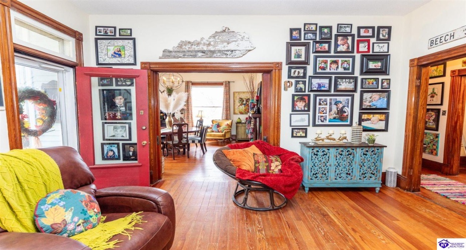 Beech Street, Glendale, Kentucky 42740, ,2 BathroomsBathrooms,For Sale,Beech Street,HK24004294