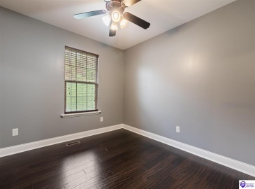 Hidden Falls Drive, Mount Washington, Kentucky 40047, ,2 BathroomsBathrooms,For Sale,Hidden Falls Drive,HK24004297