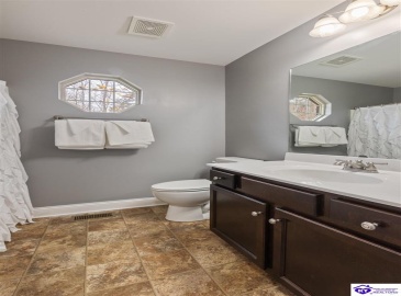 Hidden Falls Drive, Mount Washington, Kentucky 40047, ,2 BathroomsBathrooms,For Sale,Hidden Falls Drive,HK24004297