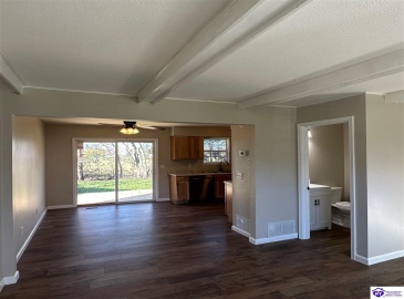 Brian Court, Radcliff, Kentucky 40160, ,2 BathroomsBathrooms,For Sale,Brian Court,HK24004301