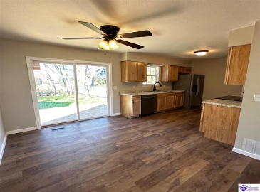 Brian Court, Radcliff, Kentucky 40160, ,2 BathroomsBathrooms,For Sale,Brian Court,HK24004301