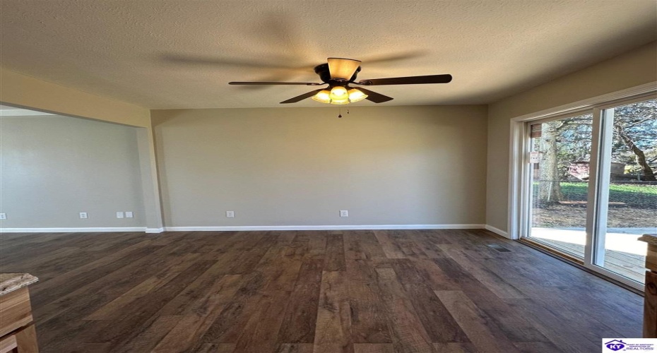 Brian Court, Radcliff, Kentucky 40160, ,2 BathroomsBathrooms,For Sale,Brian Court,HK24004301