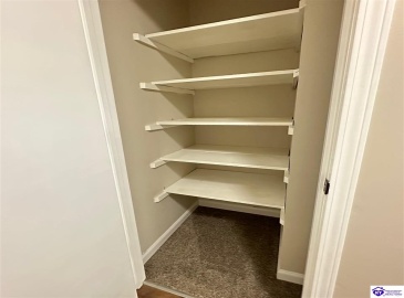 Brian Court, Radcliff, Kentucky 40160, ,2 BathroomsBathrooms,For Sale,Brian Court,HK24004301