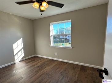 Brian Court, Radcliff, Kentucky 40160, ,2 BathroomsBathrooms,For Sale,Brian Court,HK24004301